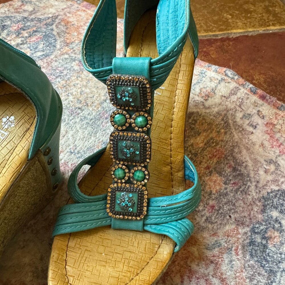 Patriotic Turquoise Gem Embellished Cork Wedge Sandals – Size 7 - Picture 5 of 6